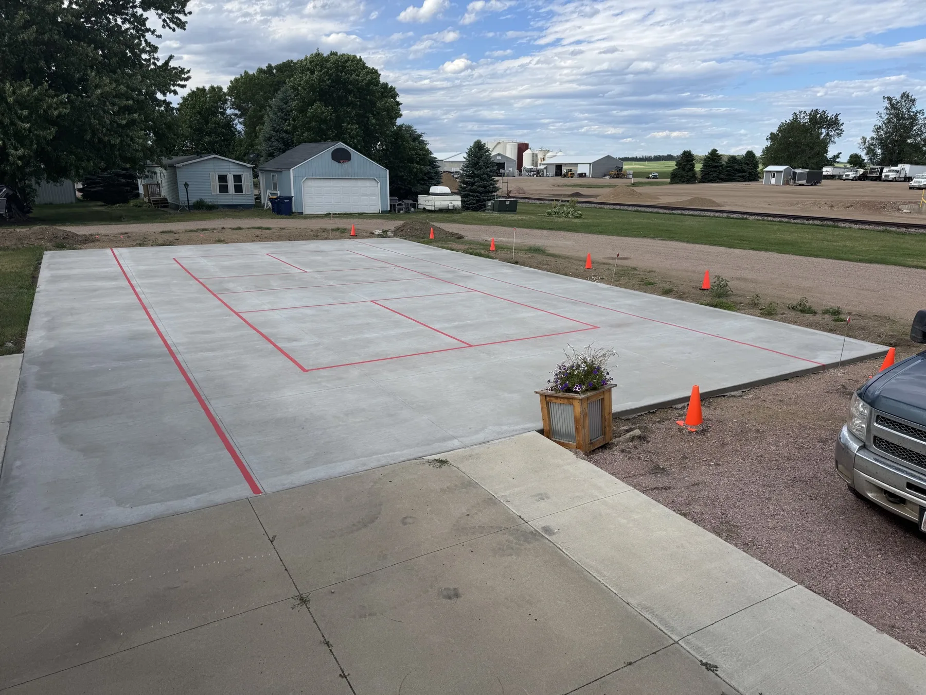 Basketball & Pickleball Courts